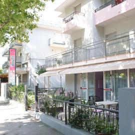 Hotel Midi