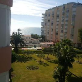 Estudio luminoso junto a la playa