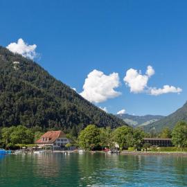 Neuhaus Golf- & Strandhotel – hotel w mieście Interlaken