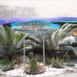 Adventure Camp Beach Resort، فندق في Sablayan