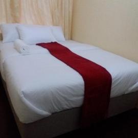 Royal Guest House, готель у місті Хараре