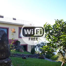 Casal São João Cottages 105, hotel in Fajã da Ovelha