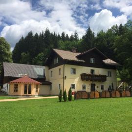 Ferienwohnung Ötscherwiese, hotel di Lackenhof