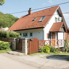 Aranykagyló 36, hotel i Szigliget