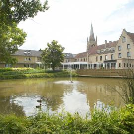 Hotel Oude Abdij, hotel u gradu 'Lo-Reninge'