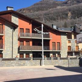 Pey de Kasares de Sesue, hotel in Sesué