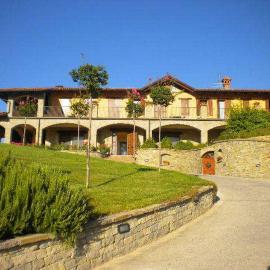 Azienda Agrituristica Alcastlè, hotel em Montabone