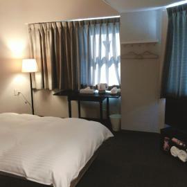Business Hotel TenTen, hotell i Okayama