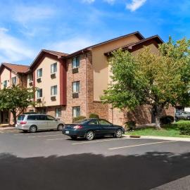 Super 8 by Wyndham East Peoria, ξενοδοχείο σε Πεόρια
