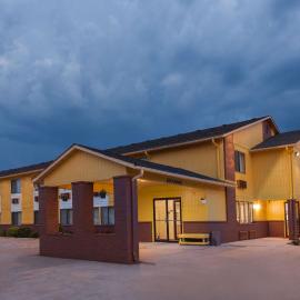 Circle S Motel، فندق في Anamosa