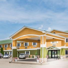 Super 8 by Wyndham Bedford, hotel in Bedford