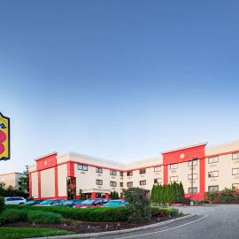 Super 8 by Wyndham Mahwah, hotel en Mahwah