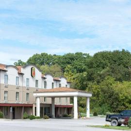 Super 8 by Wyndham Beaver Falls, hotel v mestu Beaver Falls