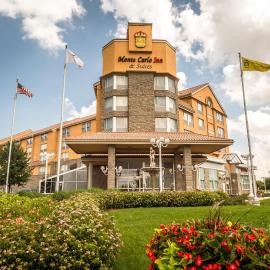 Monte Carlo Inn & Suites Downtown Markham, hotel en Markham