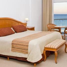 Hotel Piren, ξενοδοχείο σε Πουέρτο Μαντρίν