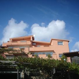 Apartments Mory, hotel in Kornić