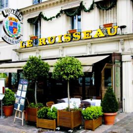 Le Ruisseau – hotel w mieście Saint-Mandé