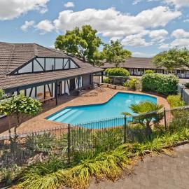 Oakwood Manor Motor Lodge, hotel in Auckland