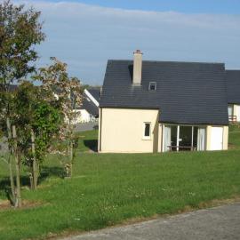 Seamount Holiday Village No 24 by Trident Holiday Homes, Hotel in Courtown