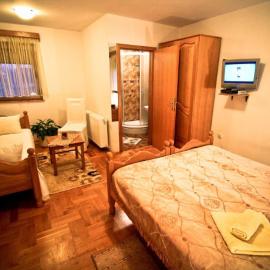 Kod Ribiča, hotel in Jasenovac