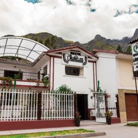 Hotel Los Laureles, hotel i Calca