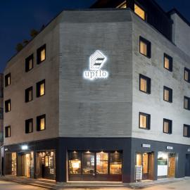 Upflo Hostel, מלון בסיאול