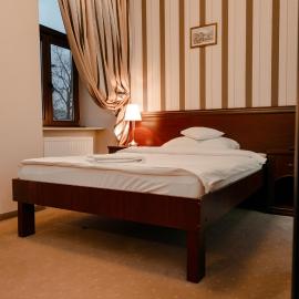 Rynek 6 retro pub & hostel, hotel en Radom