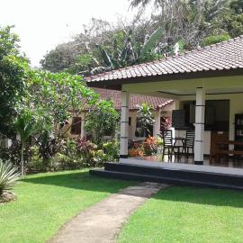 Indah Homestay and Cooking classes, hotel in Senggigi