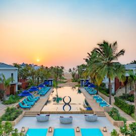 Azaya Beach Resort Goa, готель у місті Бенаулім