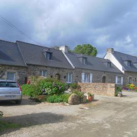 Les Gites de Kerroyal, hotel u gradu 'Garlan'