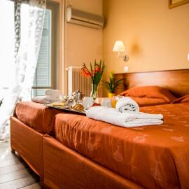 Togias Hotel, hotel in Egina