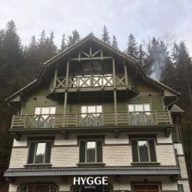 Hygge, ξενοδοχείο σε Tatariv