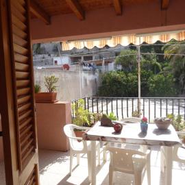 Viesnīca Claudia - case vacanze a Canneto spiaggia pilsētā Kaneto