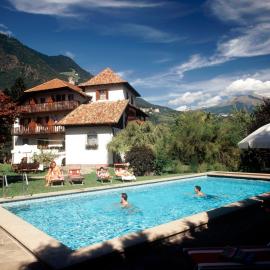 Plonerhof, hotel en Lagundo