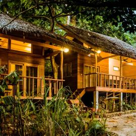 Amihan Bungalows، فندق في جنرال لونا