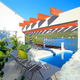 Villa Tapenade, hotel in Lastovo