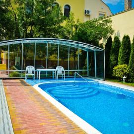 BL Luxus Apartman, отель в Сегеде