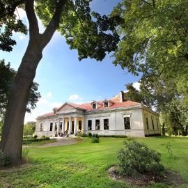 Dwór Bieganów, Hotel in Bieganów
