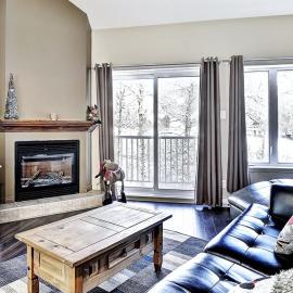 Condo 306 33 Chemin du Hameau by Les Chalets Alpins, hotel in Stoneham