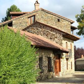 La Forqueta y El Fontanal, hotel v destinácii Santa María de Ordás