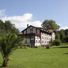 Balneario Casa Pallotti, hotel a Carranza
