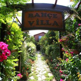Bahçe Villa, hotell i Çıralı