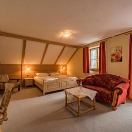 Landgasthof Wangerstuben, hotel en Oberostendorf