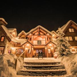 Winston Lodge โรงแรมในโกลเดน