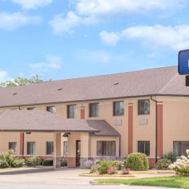 Baymont by Wyndham Waterloo, hotell i Waterloo