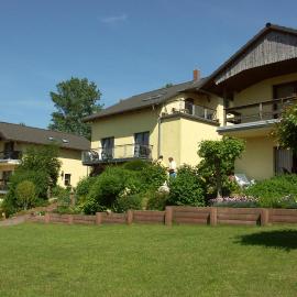 An den beiden Krebsseen - Ferienhäuser-Wohnungen, hotel a Bansin