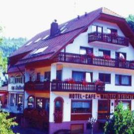 Waldschlösschen – hotel w mieście Bad Herrenalb