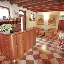 Hotel Faccioli, хотел в Валеджо сул Минчио