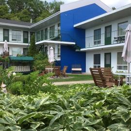 Viesnīca Hotel-Motel Les Voitures d'Eau pilsētā Ilokudresa