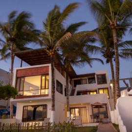 Casita de la Playa, hotel u gradu Puerto Villamil